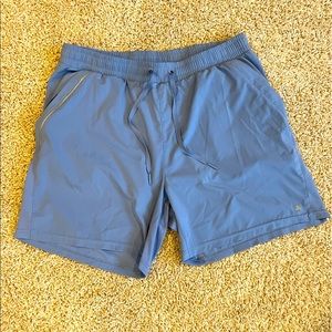 Men’s Balance Athletica workout shorts size Large